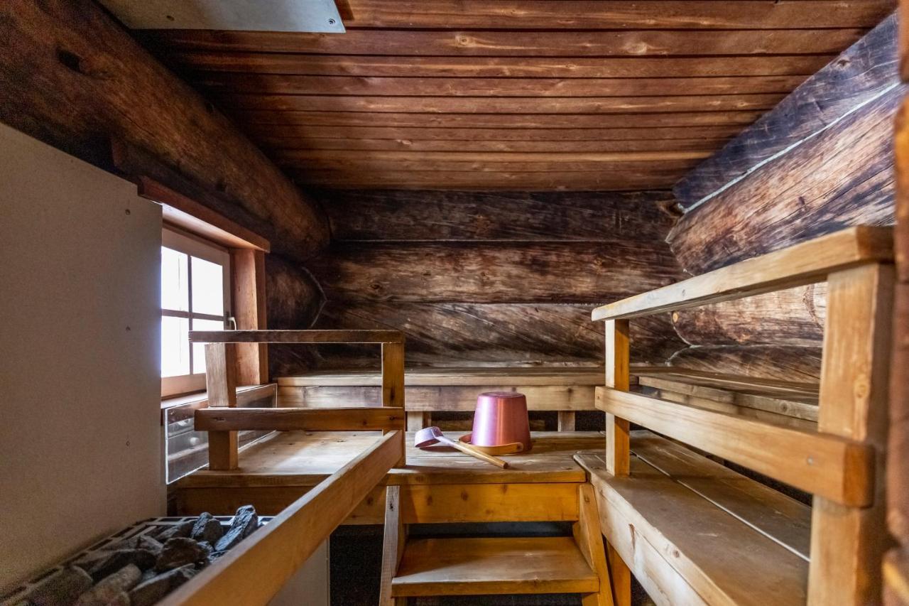 Kuukkeli Hirvas Suite Saariselka Exterior photo
